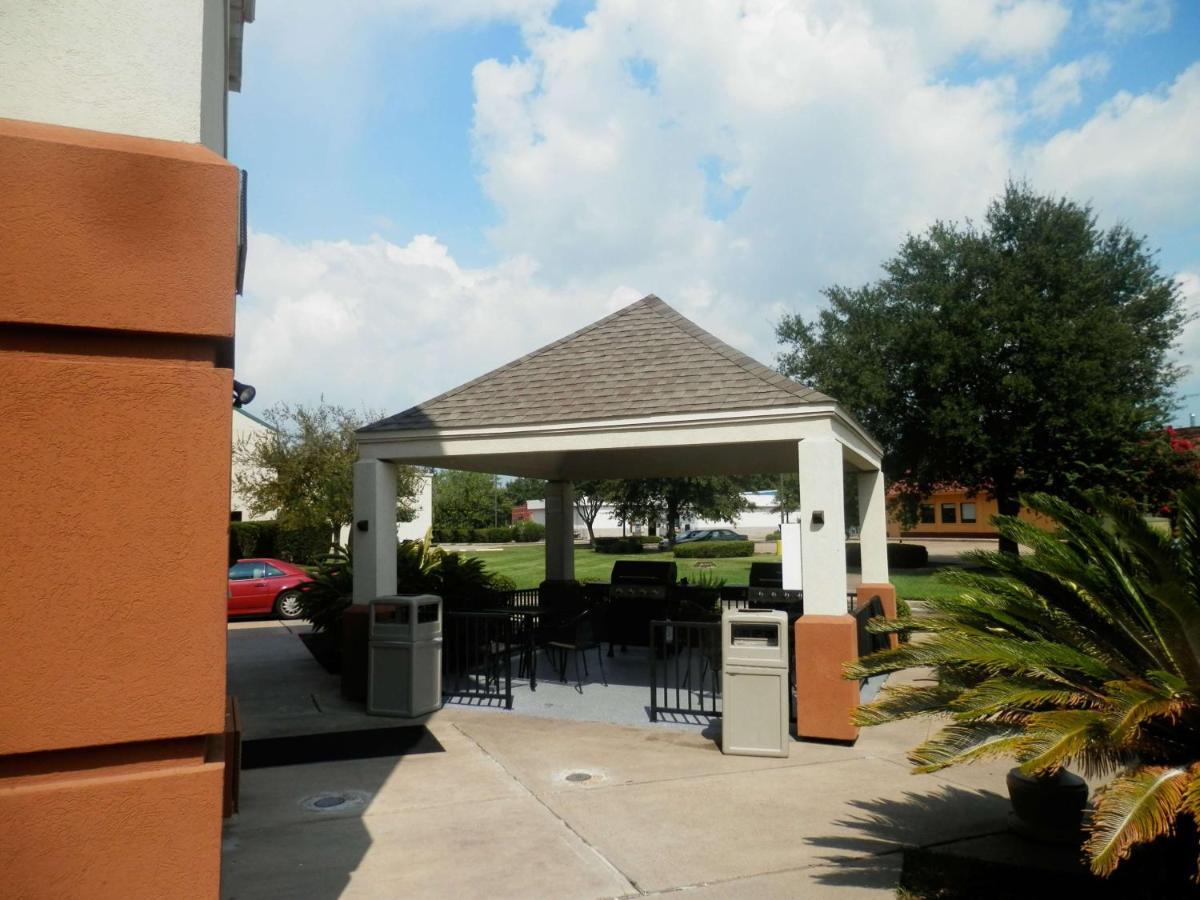 Sonesta Simply Suites Houston - Nasa Clear Lake Webster Exterior photo